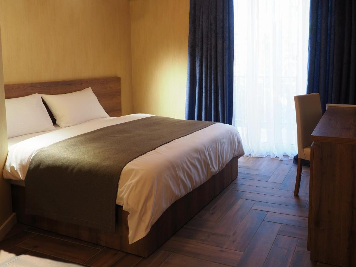 Hotel Banihills Tbilisi Eksteriør billede